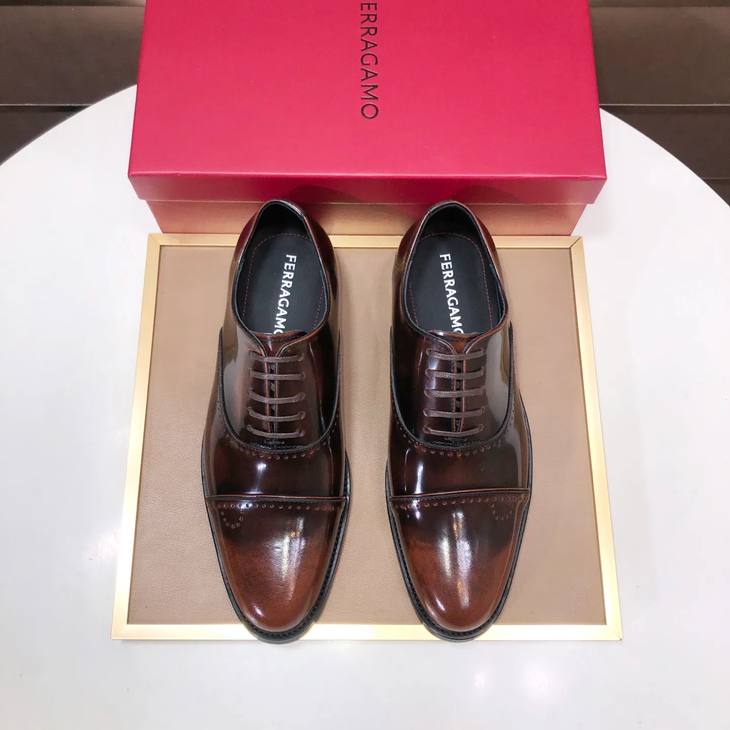 Men's shoes 💰540💰 [Ferragamo/Ferragamo] The latest model from the counter. Original imported high-quality cowhide with open sides + imported 🐂 cowhide lining + original luxury metal buckle + original combination outsole. Comparison is stress-free 38–45 (45 is custom-made and cannot be returned or exchanged)